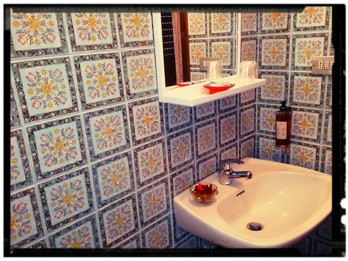 B&B Lo Scoiattolo Nebbiu Extérieur photo
