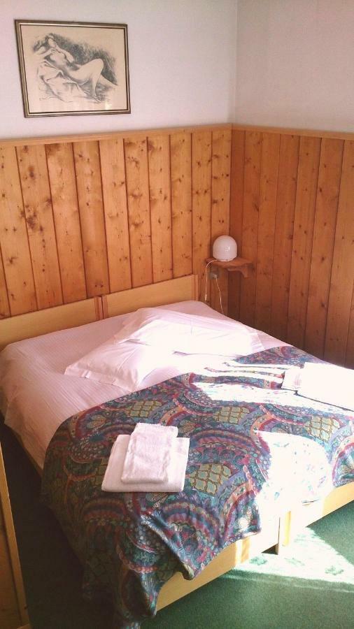 B&B Lo Scoiattolo Nebbiu Extérieur photo