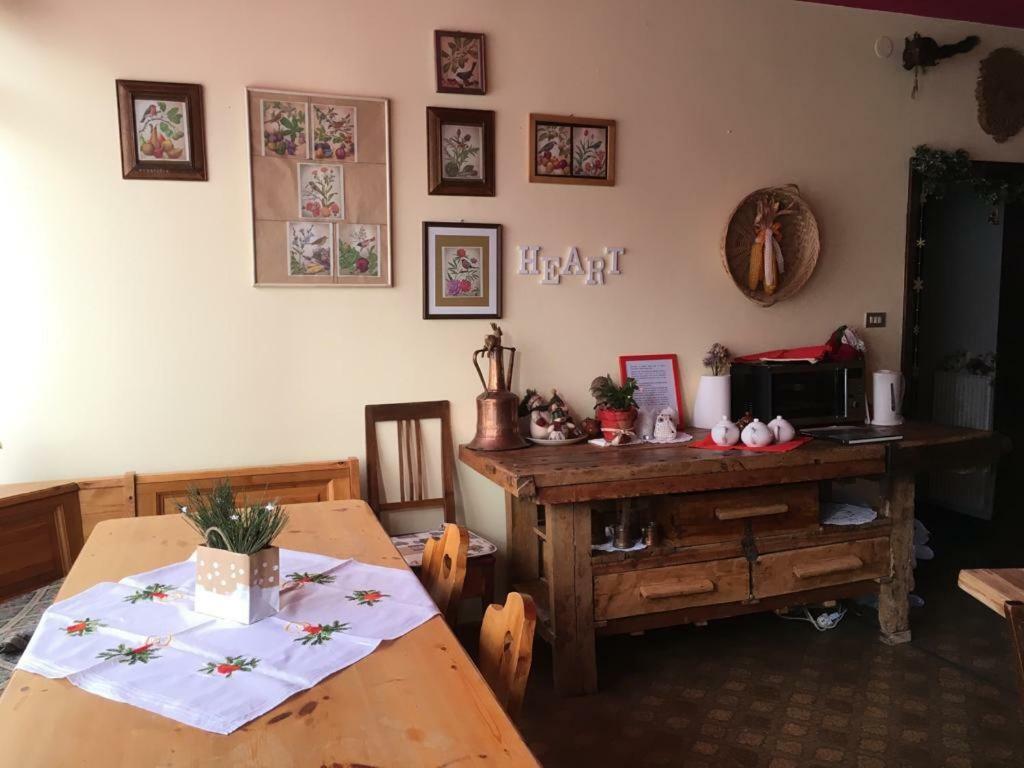 B&B Lo Scoiattolo Nebbiu Extérieur photo
